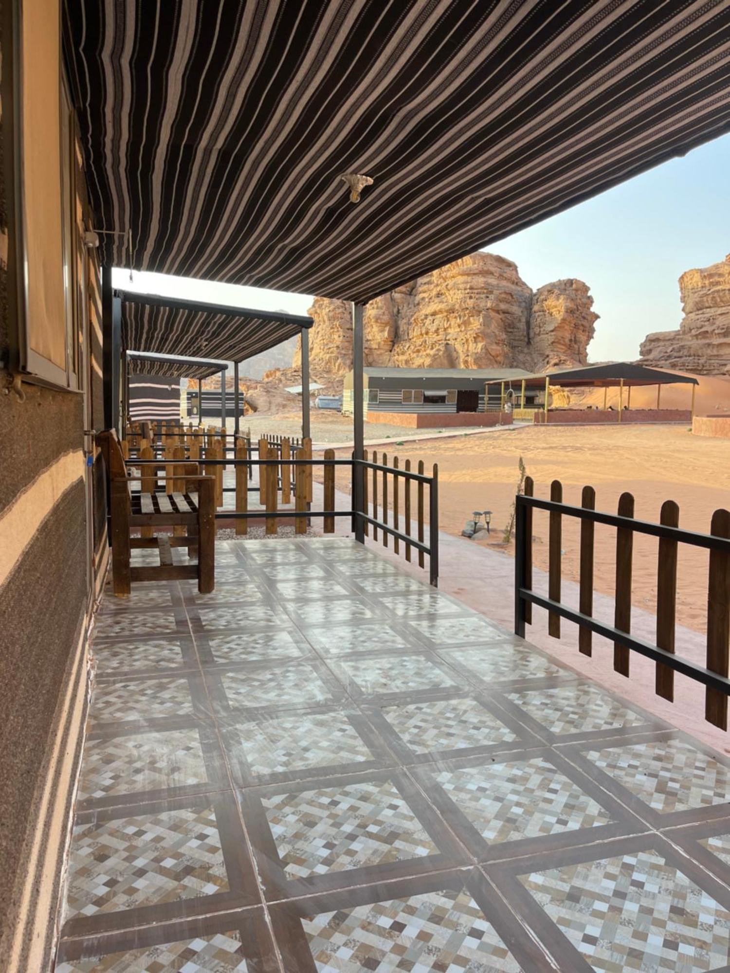 Wadi Rum Magic Camp Exterior photo